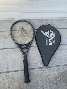Pro Kennex Junior Oversize Tennis Racquet L1 Grip 4 1/8 Youth W/Cover